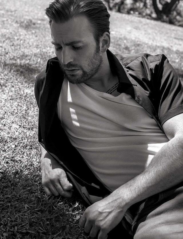 Chris Evans @ L'Uomo Vogue April 2017