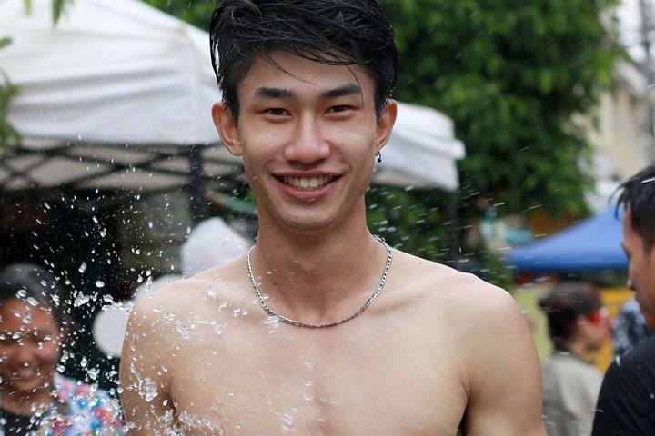 เม่น ติณณพ แฉะๆ เปียกกระจาย