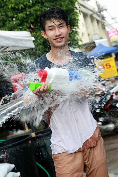 เม่น ติณณพ แฉะๆ เปียกกระจาย