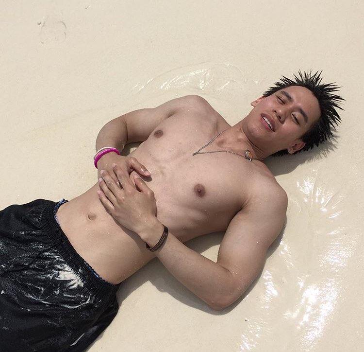 ส่งผู้มาเลีย