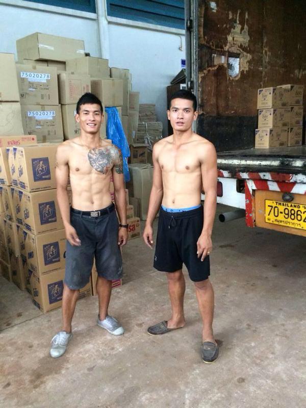 หนุ่มบ้านๆ สู้ไหมคะ 1,609