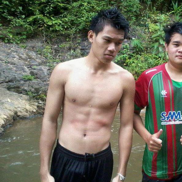 หนุ่มบ้านๆ สู้ไหมคะ 1,609