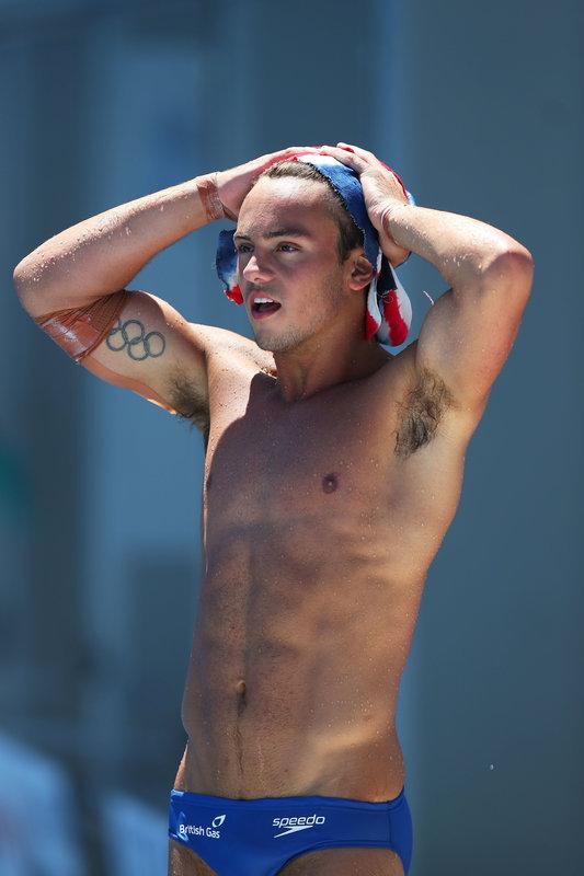 'ทอม เดลีย์' นักกีฬาโดดน้ำโอลิมปิก  เข้าประตูวิวาห์กับแฟนหนุ่มวัย 41ปี
