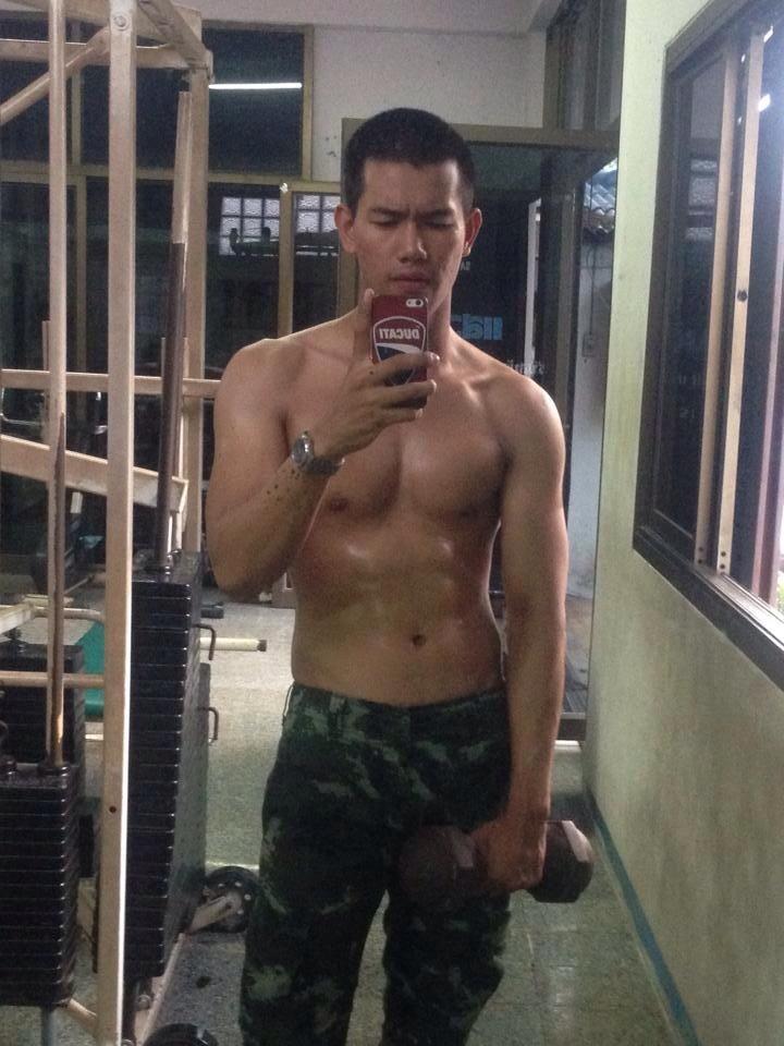 ผู้ชายตัวเมือกมาอีกแล้ว 1,719