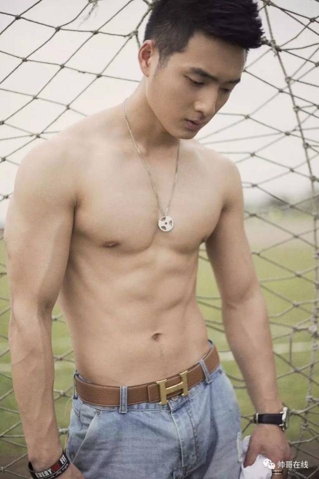 ผช.มากมายให้เลือก