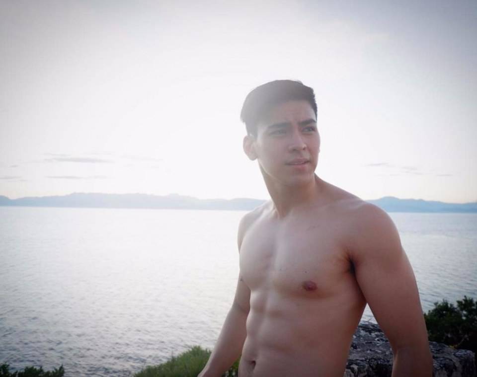 ผช.มากมายให้เลือก