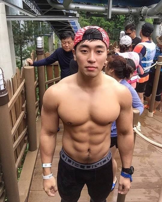 หน่มน้ม 1,824