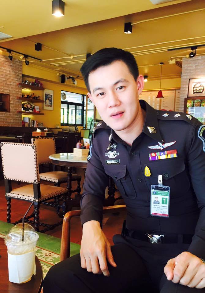 ไม่ว่าจะเกิดอะไรขึ้น คุณต้องปกป้องอิฉันนะคะที่รัก 1,922