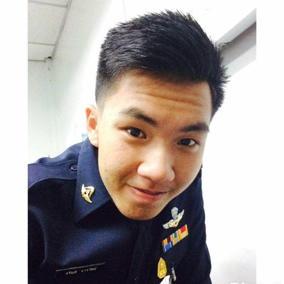 ไม่ว่าจะเกิดอะไรขึ้น คุณต้องปกป้องอิฉันนะคะที่รัก 1,922