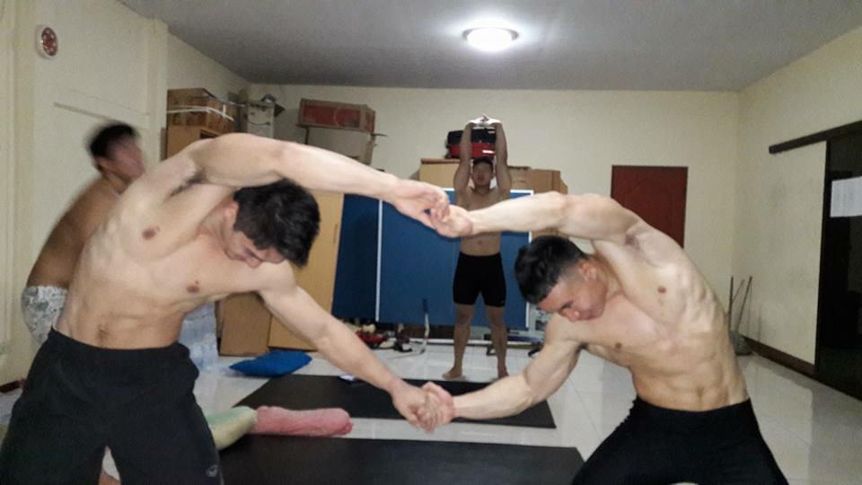 การช่วยเหลือกันเป็นสิ่งที่ดีค่ะ 1,935