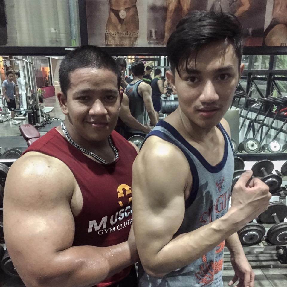 ก็  ทั้งคู่ก็ถือว่าทำได้ดี 1,693