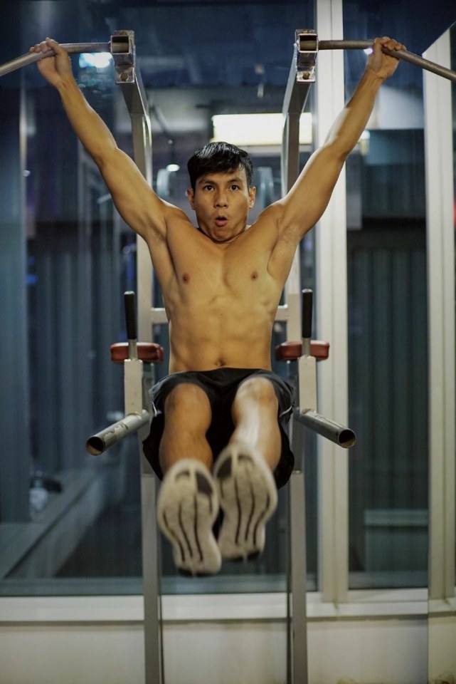 ผู้ชายไม่ง่าย เพราะท่าจะยาก 1,976