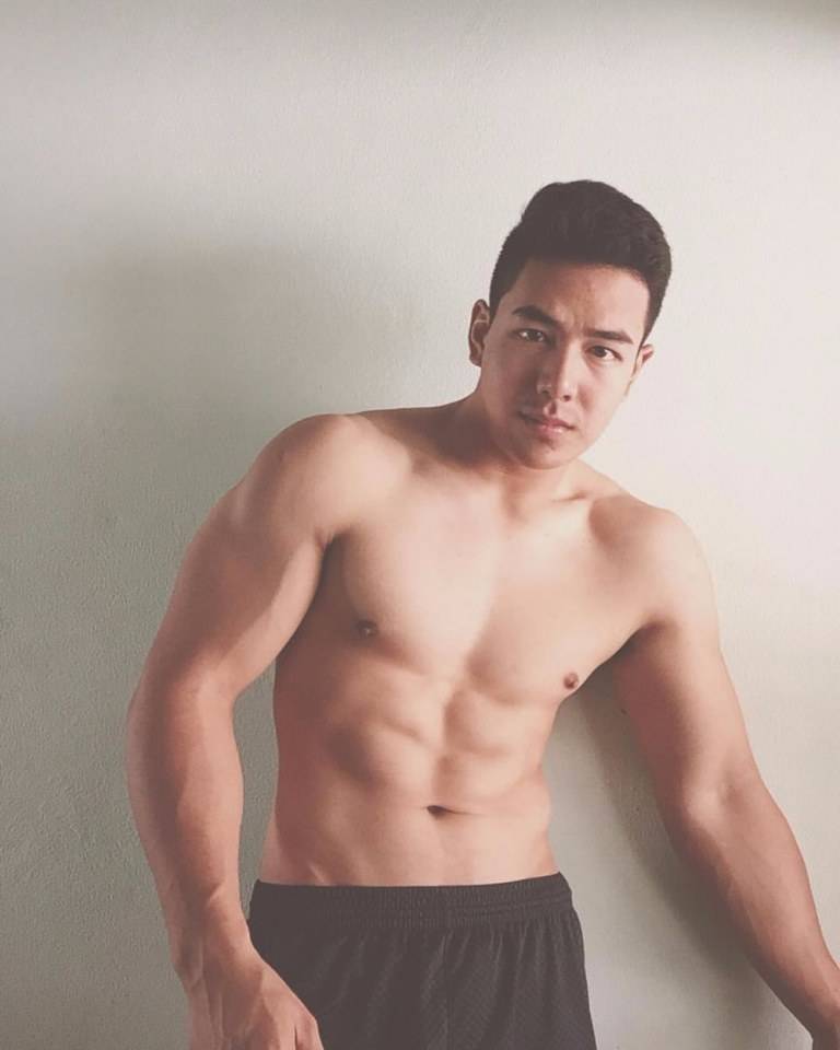 หล่อใสเข้มในตัว