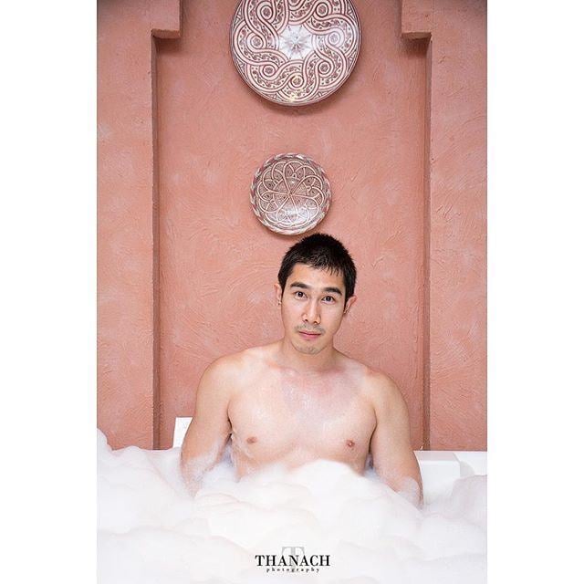 หนุ่มหน้าตี๋ หุ่นแซ่บ Thanach Raktham - IG@thanachr