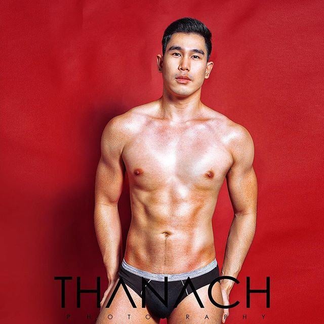 หนุ่มหน้าตี๋ หุ่นแซ่บ Thanach Raktham - IG@thanachr