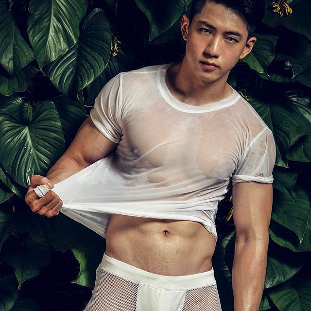 ถอดโชว์เรือนร่าง 1589