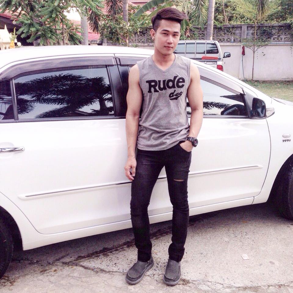 หนุ่มเข้มหล่อบ้านๆ แสบทรวง 019