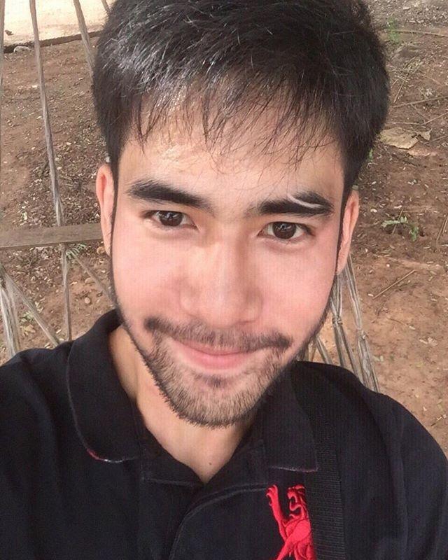 ต้น ศักราช หนุ่มหล่อมาดเซอร์หน้าคล้ายโป๊ป ธนวรรธน์ !!