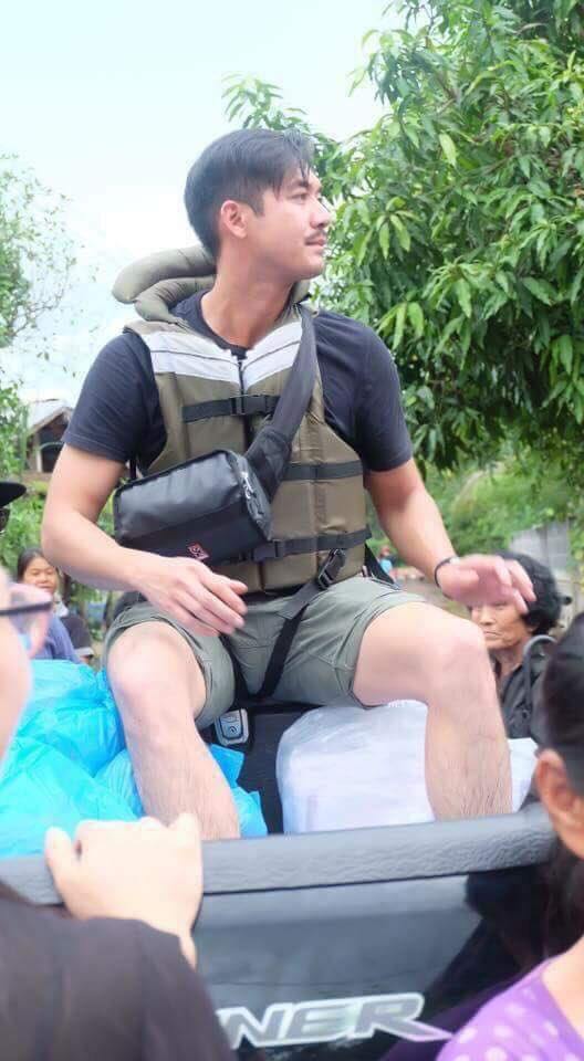 เห็นอยากกอด