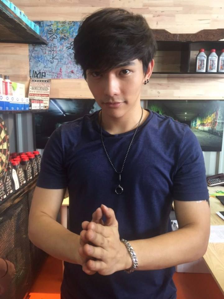 เห็นอยากกอด