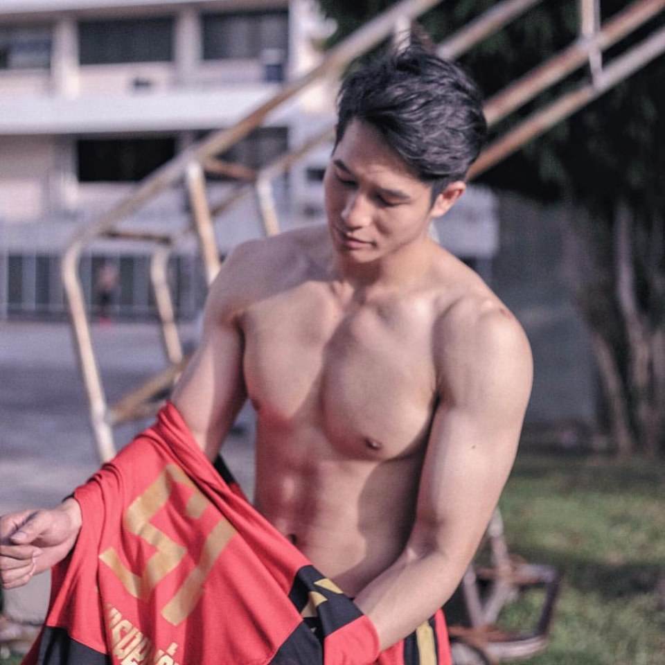 อาภรณ์แดงแรงฤทธิ์พิชิตอิฉัน 2,043