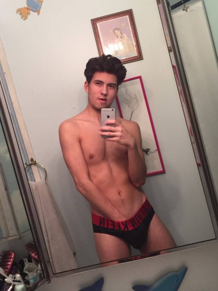 Hot guy in underwear 274