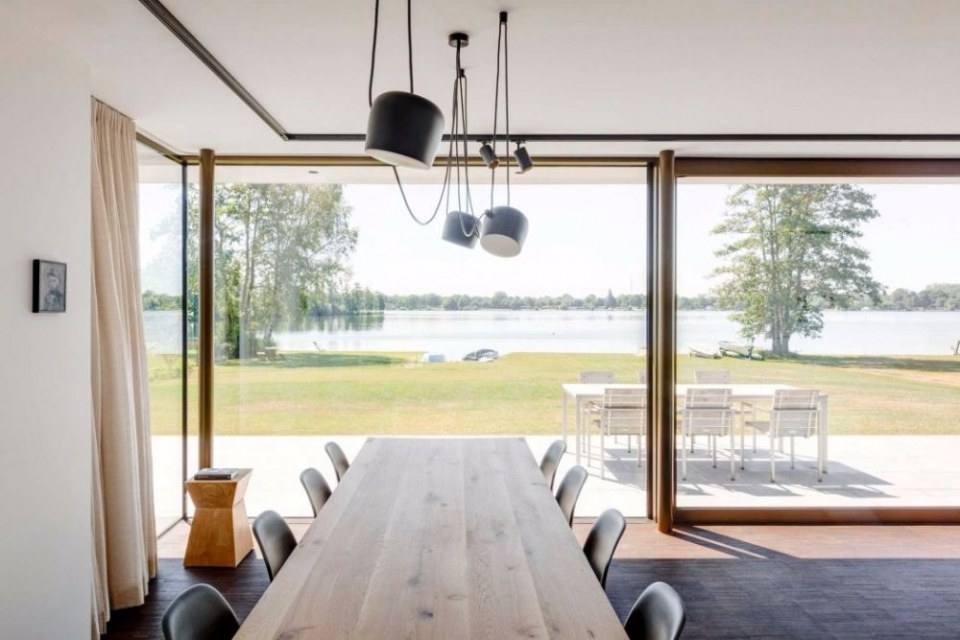 House by the Lake by MO Architecten