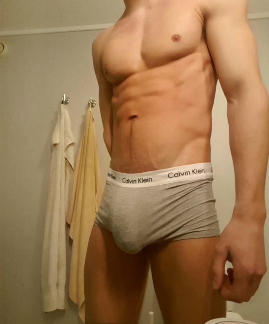 Hot guy in underwear 280