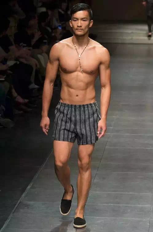 ถอดโชว์เรือนร่าง 1719