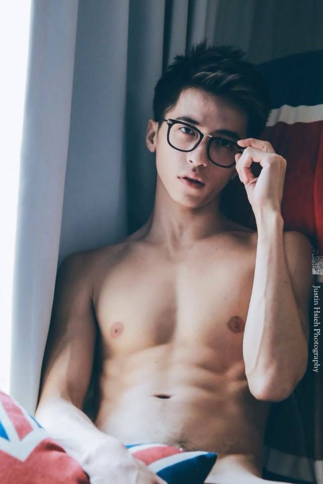 ถอดโชว์เรือนร่าง 1738