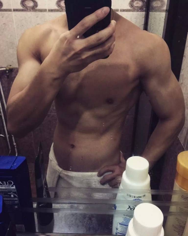 ถอดโชว์เรือนร่าง 1738