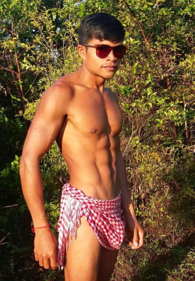 หล่อล่ำกล้ามแน่น