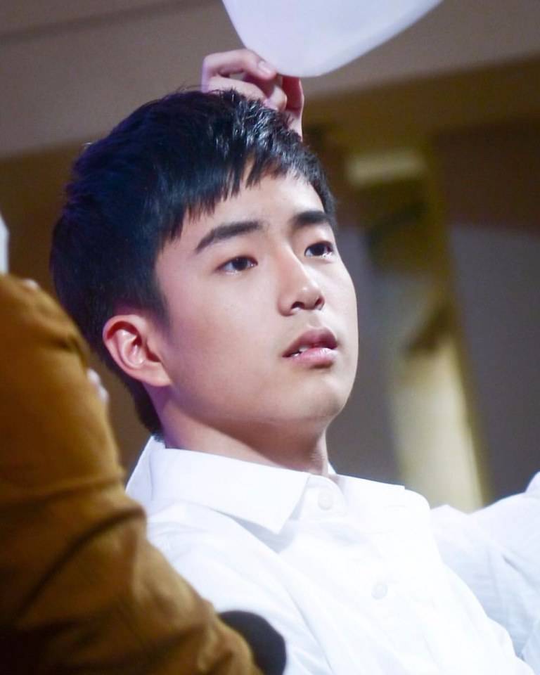 หล่อเท่เสน่ห์ชายไทย