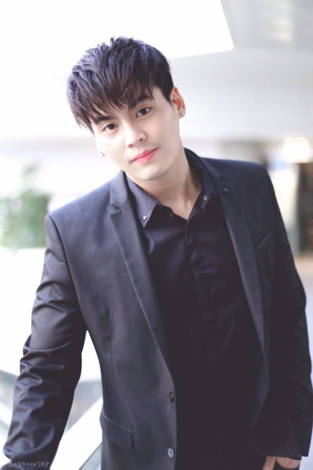 หล่อเท่เสน่ห์ชายไทย