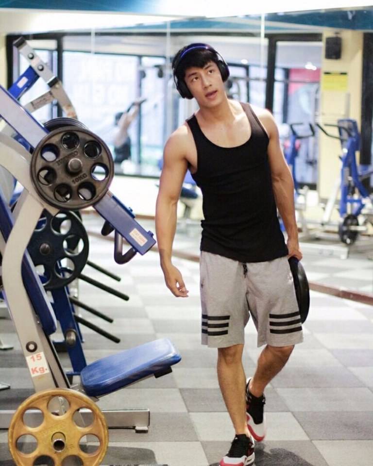 บอล จิตรภาณุ #หุ่นเเซ่บมาก