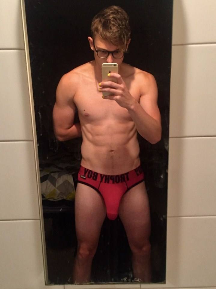 Hot guy in underwear 286