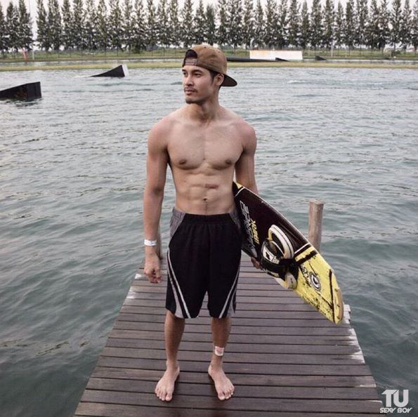 ก็จะมีขนรำไรหน่อย 2,144