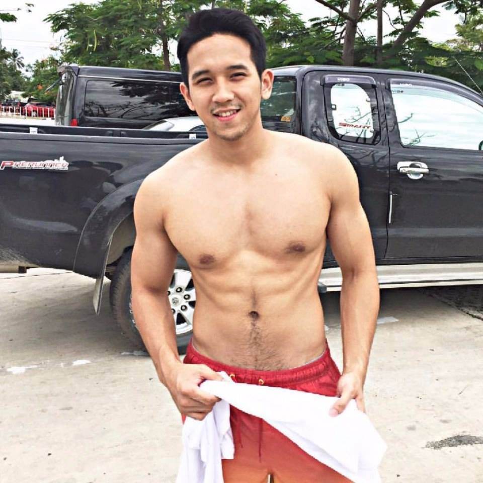 ก็จะมีขนรำไรหน่อย 2,144