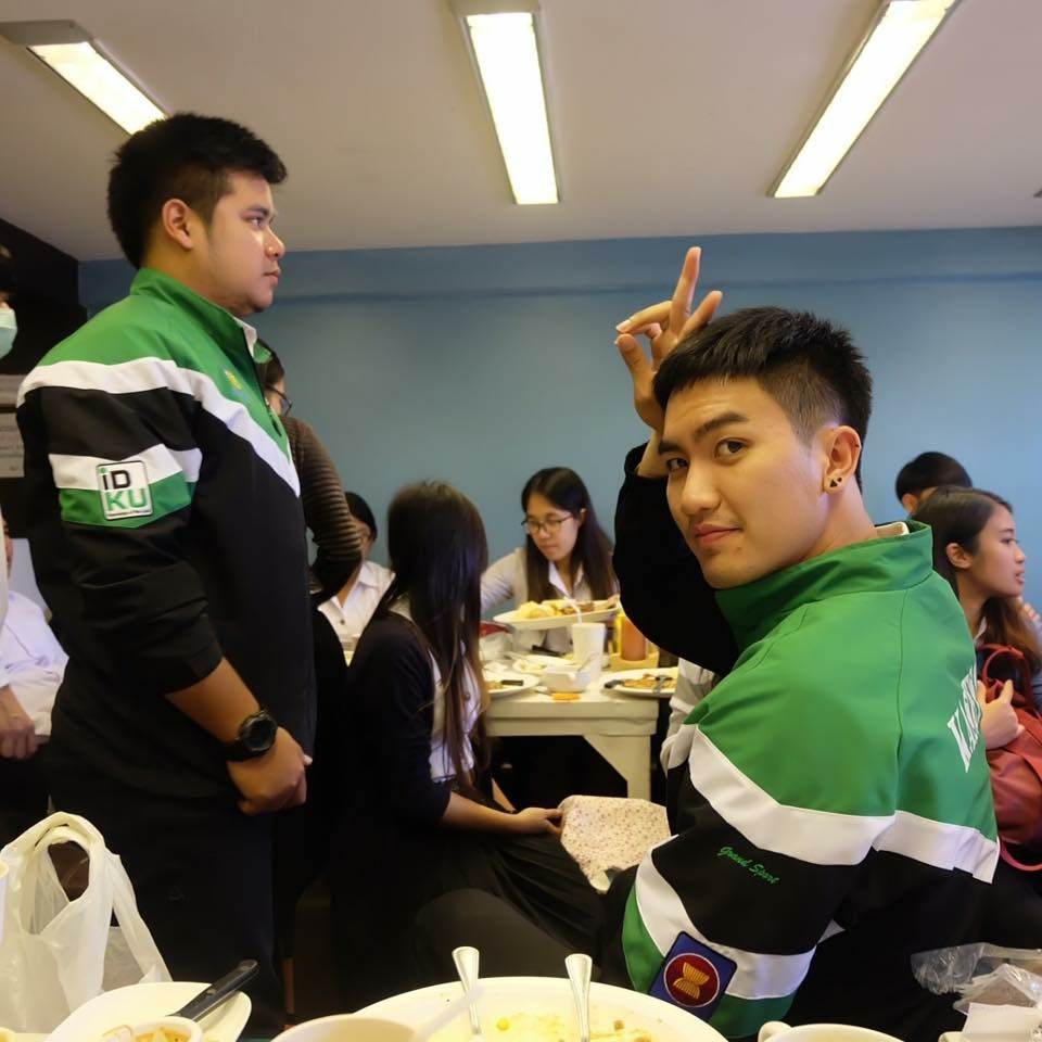 ระวังโดนอมนิ้วนะคะ 2,145