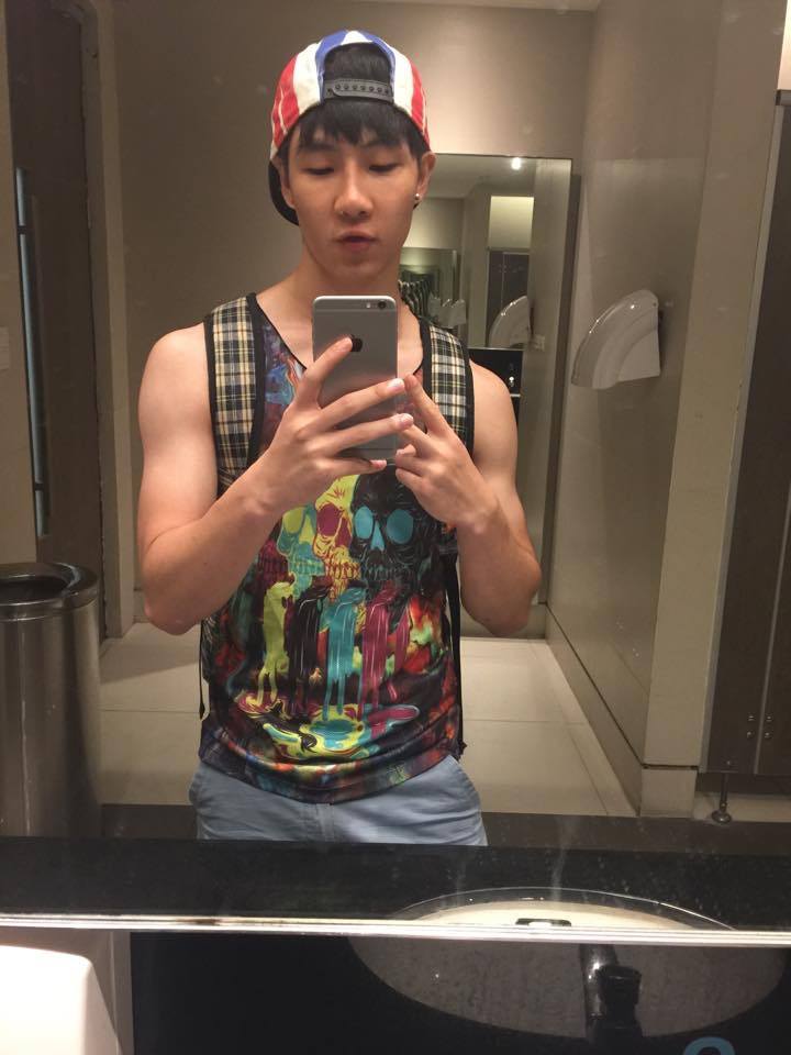 แฟชันการแต่งตัวของหนุ่มๆ 2,146