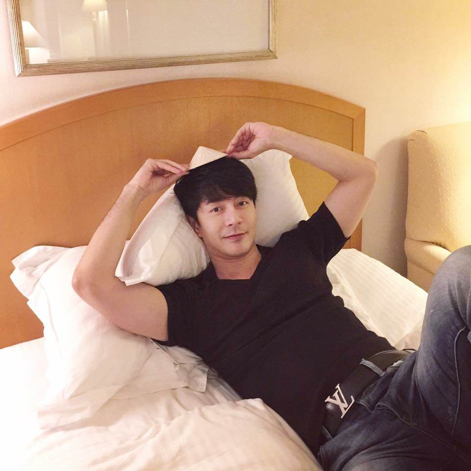 เอนตัวมากกว่านี้ 2,166