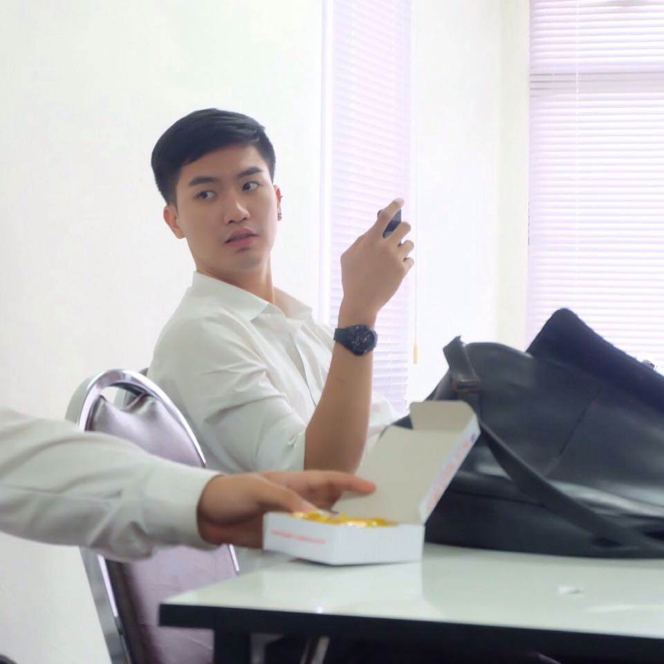 เอนตัวมากกว่านี้ 2,166