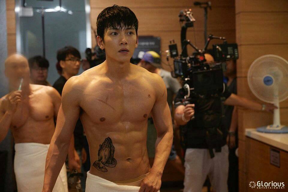 ผ้าขนหนู อู้หูน่าถก 2,168