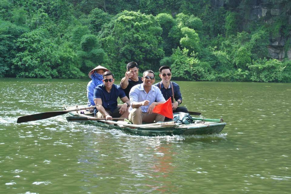 เรือลำนี้โดนรุมค่ะ