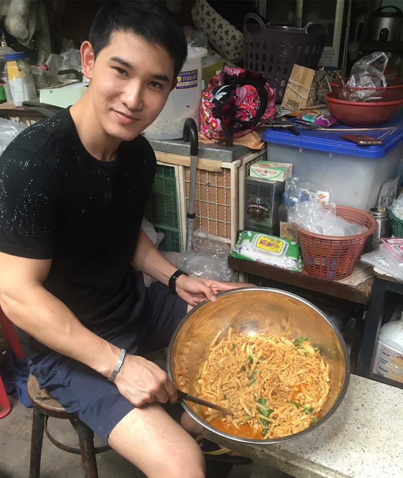 เลือกสามีที่เอาการเอางานนะคะ จำไว้ 2,199