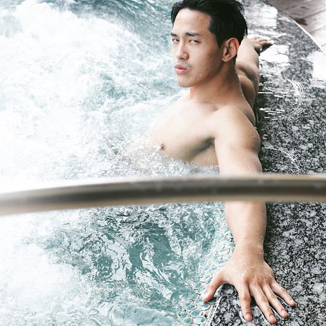 เลียให้ลื่น