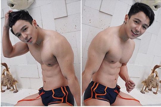 ถอดโชว์เรือนร่าง 1797