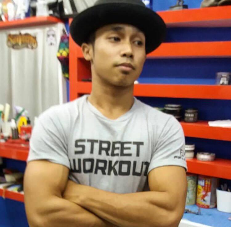 หนุ่มเข้มหล่อบ้านๆ แสบทรวง 038