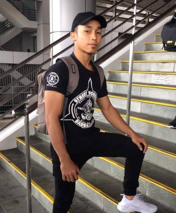 หนุ่มเข้มหล่อบ้านๆ แสบทรวง 038