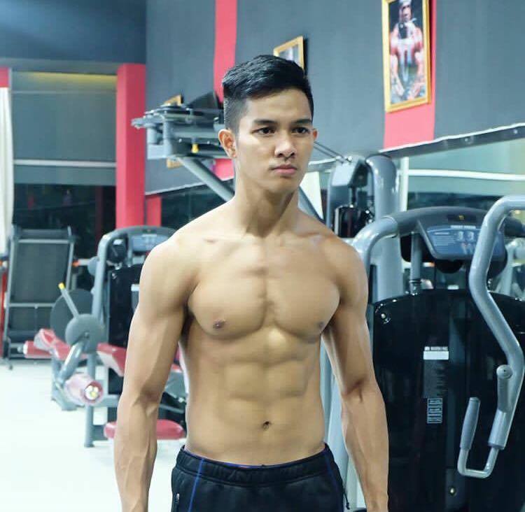 หนุ่มเข้มหล่อบ้านๆ แสบทรวง 039